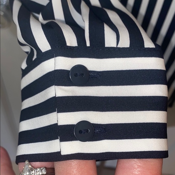 H&M Blouse - Picture 3 of 7